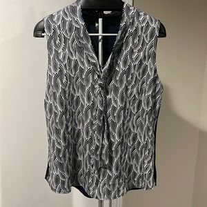 Ann Taylor Sleeveless Top Size Large